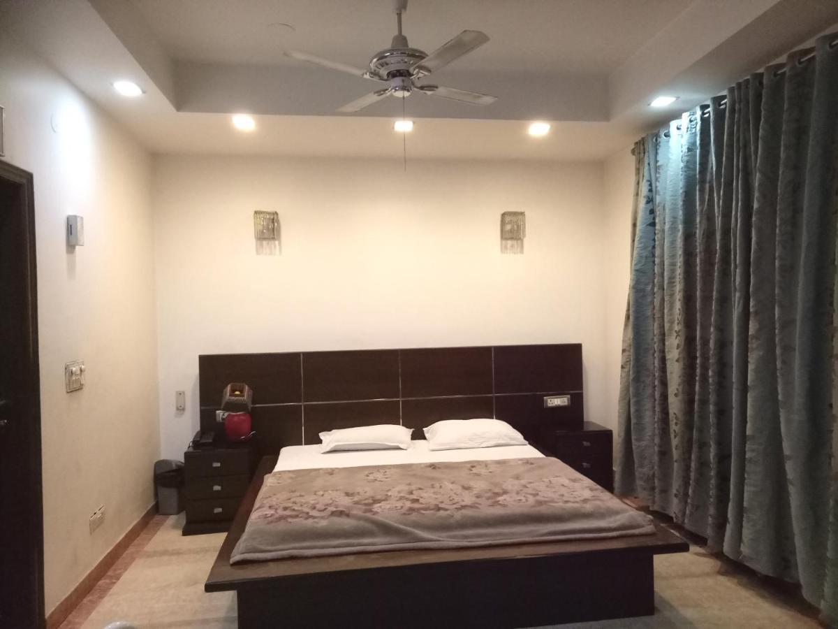 Hotel Livia Residency New Delhi Ngoại thất bức ảnh